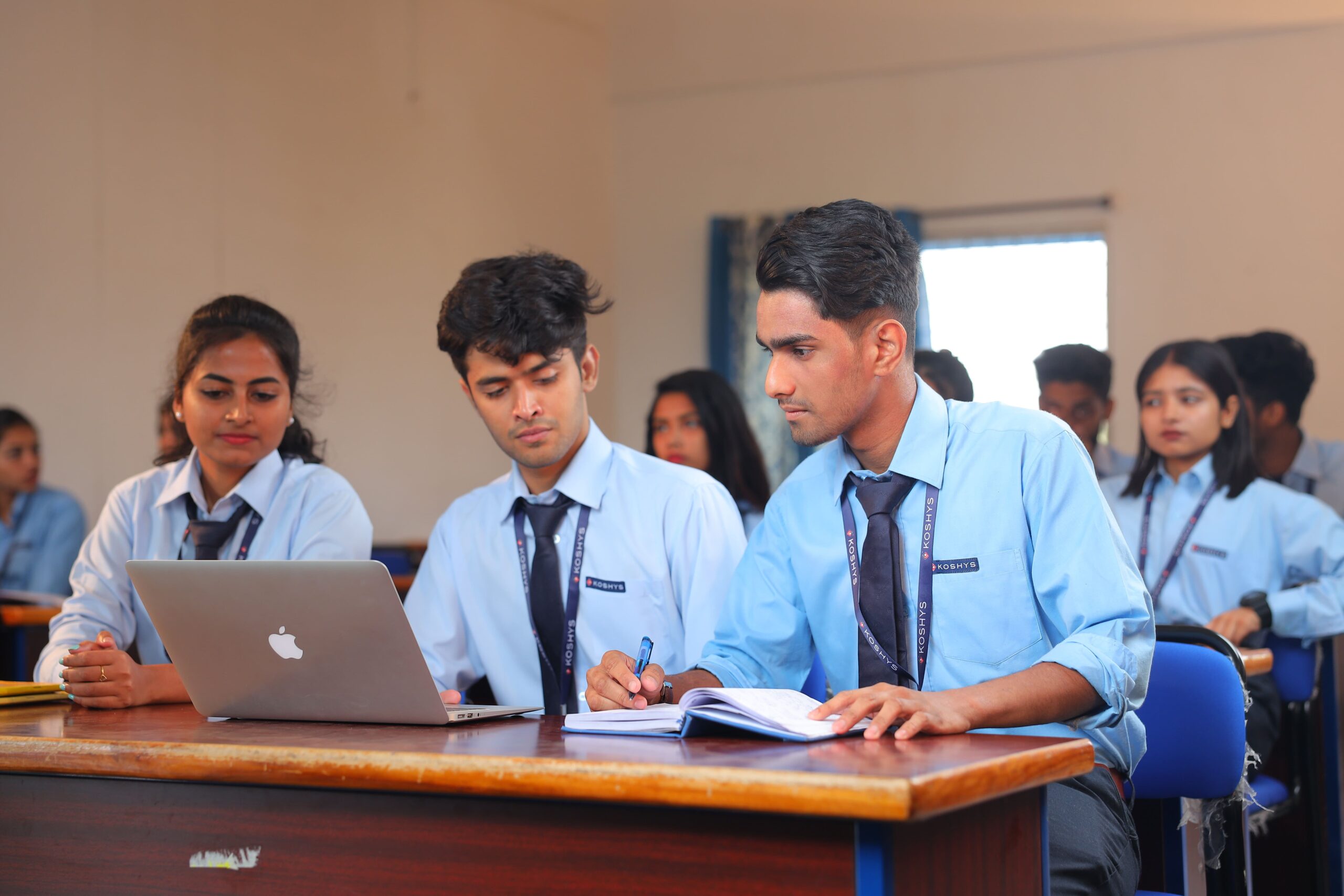 Top BBA colleges in Bangalore known for their academic structure and placement opportunities